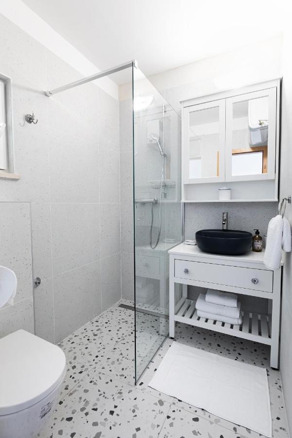 Apartman Luri Sutivan Exteriör bild