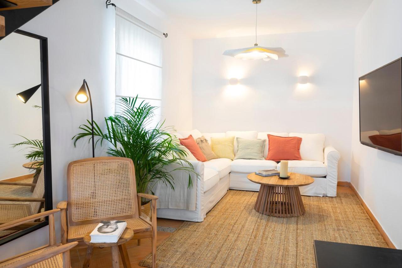 Apartman Luri Sutivan Exteriör bild